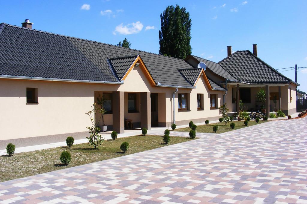 小克勒什 Szerencsecsillag Vendeghaz酒店 外观 照片